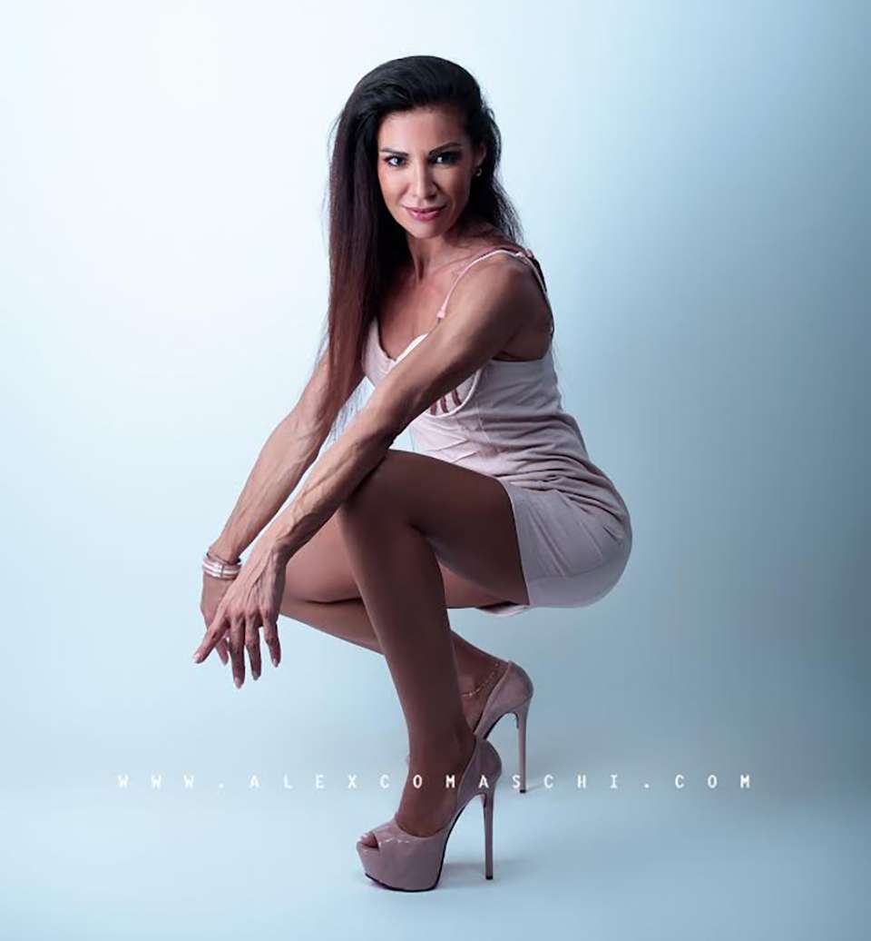 Lara Pititto sexy